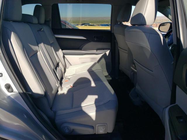 Photo 10 from auction – 2018 TOYOTA HIGHLANDER with VIN 5TDZZRFH3JS241256