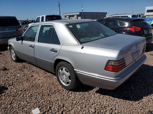 Photo 2 from auction – 1995 MERCEDES-BENZ E 320 BASE with VIN WDBEA32EXSC253260