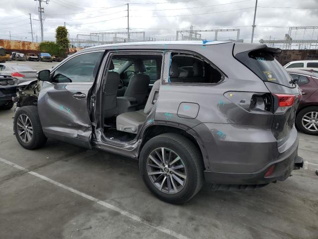Photo 2 from auction – 2019 TOYOTA HIGHLANDER with VIN 5TDKZRFH5KS565344