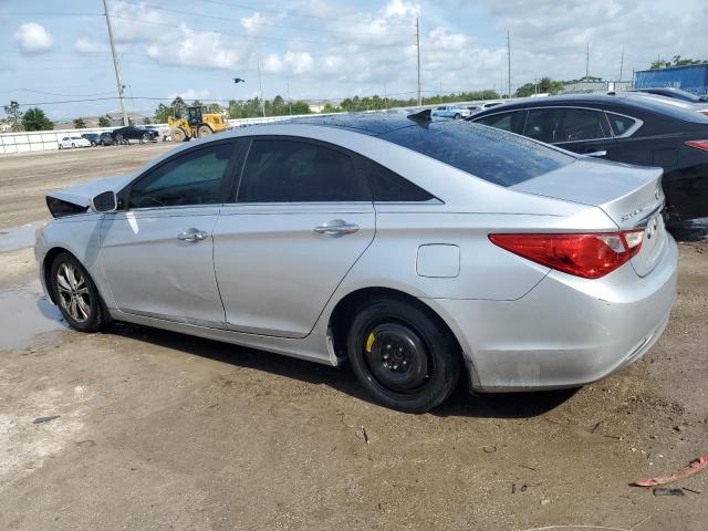 Photo 2 from auction – 2012 HYUNDAI SONATA SE with VIN 5NPEC4AC5CH339048