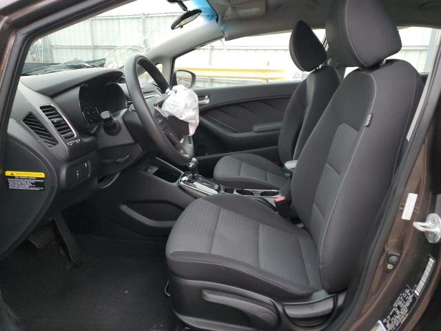 Photo 7 from auction – 2017 KIA FORTE LX with VIN 3KPFL4A70HE131937