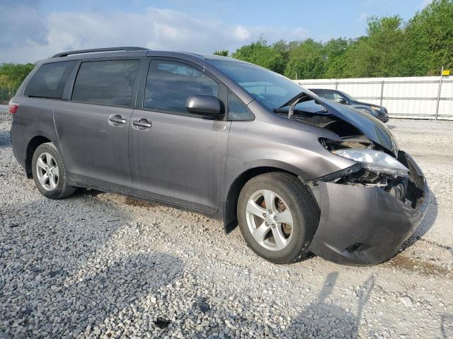 Photo 4 from auction – 2016 TOYOTA SIENNA LE with VIN 5TDKK3DC3GS741095