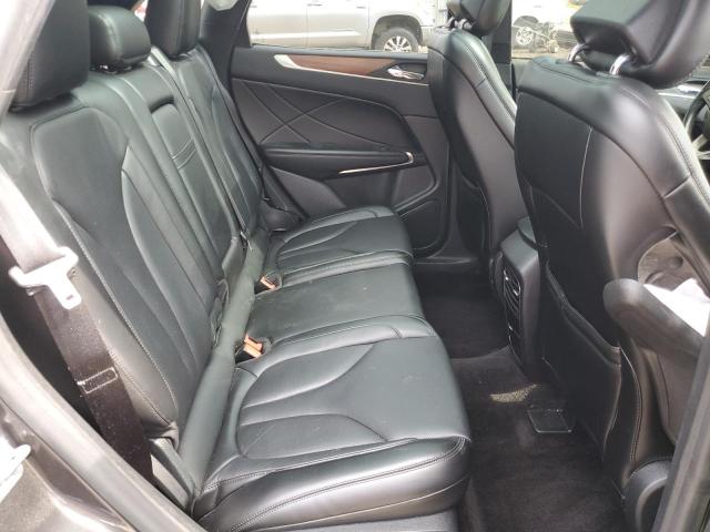 Photo 11 from auction – 2017 LINCOLN MKC RESERV with VIN 5LMCJ3D92HUL57343