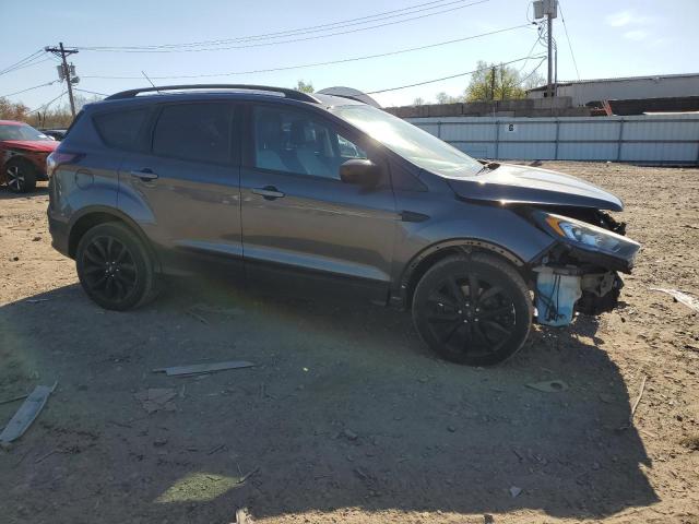Photo 4 from auction – 2017 FORD ESCAPE SE with VIN 1FMCU9GD3HUC16875