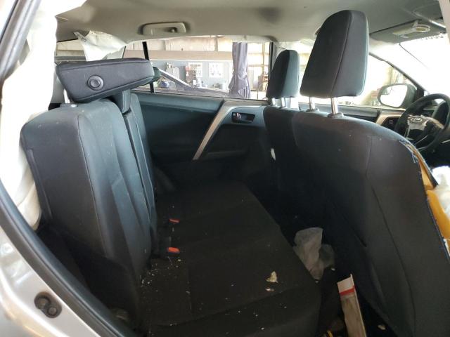 Photo 11 from auction – 2018 TOYOTA RAV4 LE with VIN JTMZFREV2JJ174548