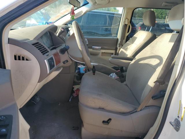 Photo 7 from auction – 2008 CHRYSLER TOWN & COU with VIN 2A8HR54P18R128772