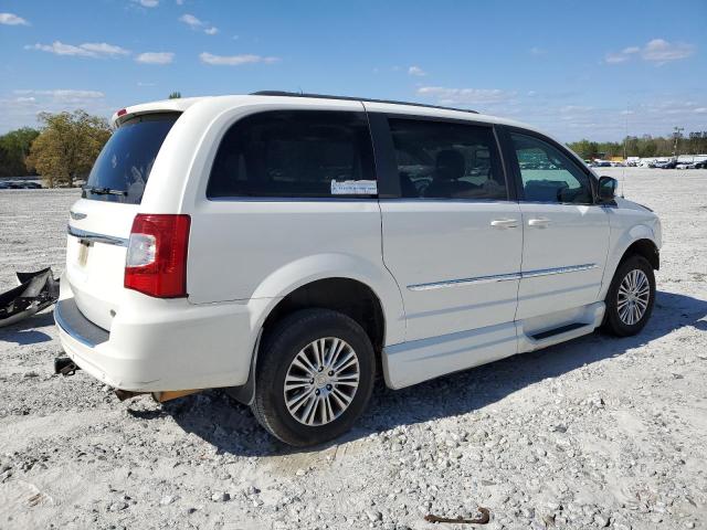 Photo 3 from auction – 2013 CHRYSLER TOWN & COU with VIN 2C4RC1CG7DR558145