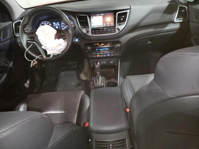 Photo 8 from auction – 2017 HYUNDAI TUCSON LIM with VIN KM8J3CA46HU442506