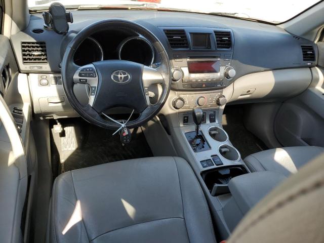 Photo 8 from auction – 2011 TOYOTA HIGHLANDER with VIN 5TDBK3EH1BS044964