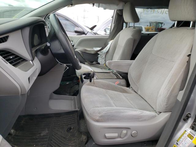 Photo 7 from auction – 2017 TOYOTA SIENNA LE with VIN 5TDKZ3DCXHS834743