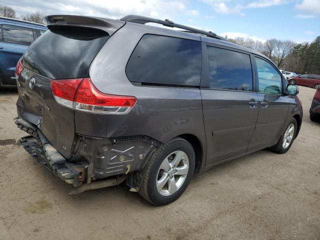 Photo 3 from auction – 2013 TOYOTA SIENNA with VIN 5TDKK3DC4DS392640