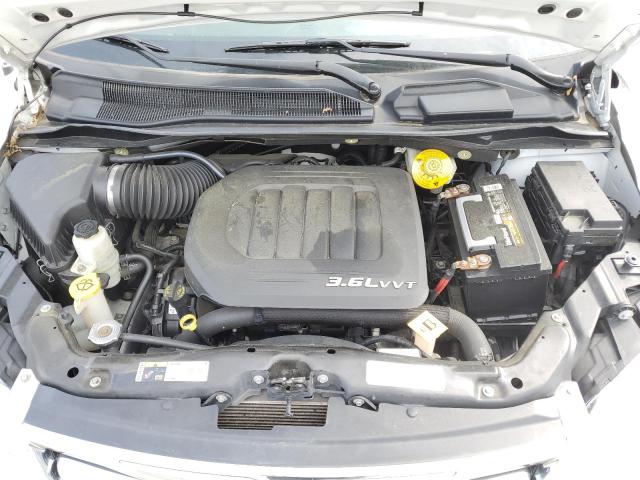 Photo 12 from auction – 2016 CHRYSLER TOWN & COU with VIN 2C4RC1BG7GR230164