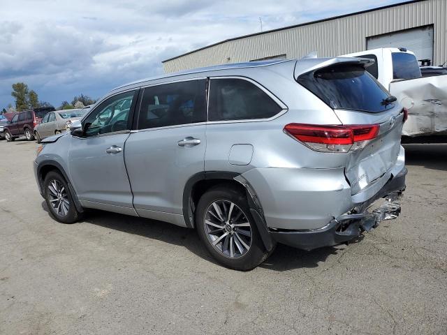 Photo 2 from auction – 2017 TOYOTA HIGHLANDER with VIN 5TDJZRFH3HS416791