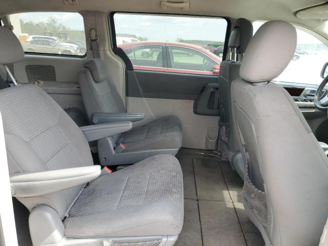 Photo 10 from auction – 2010 CHRYSLER TOWN & COU with VIN 2A4RR5D12AR460565