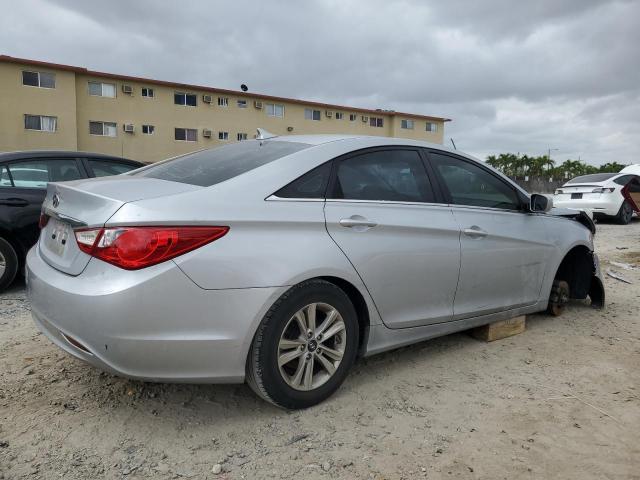Photo 3 from auction – 2011 HYUNDAI SONATA GLS with VIN 5NPEB4AC4BH282326