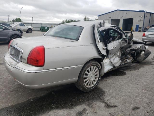 Photo 3 from auction – 2003 LINCOLN TOWN CAR E with VIN 1LNHM81W13Y703987