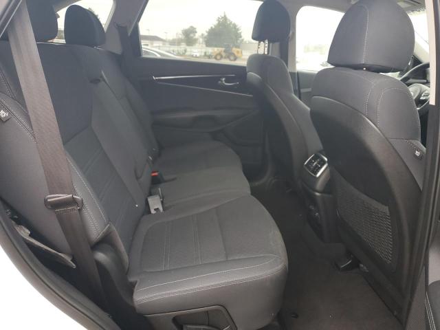 Photo 10 from auction – 2018 KIA SORENTO LX with VIN 5XYPG4A35JG402697