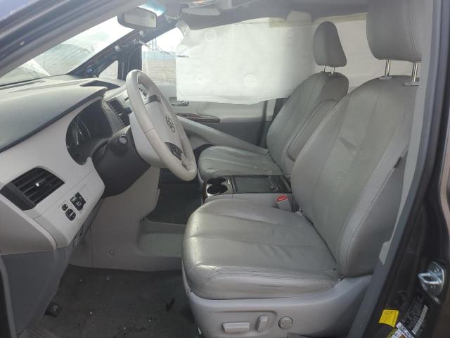 Photo 7 from auction – 2012 TOYOTA SIENNA XLE with VIN 5TDYK3DC9CS226154