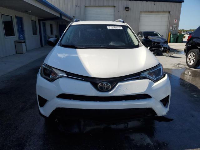 Photo 5 from auction – 2017 TOYOTA RAV4 LE with VIN JTMZFREV0HJ706132