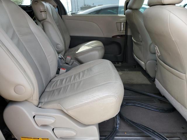 Photo 11 from auction – 2014 TOYOTA SIENNA XLE with VIN 5TDYK3DC0ES524904