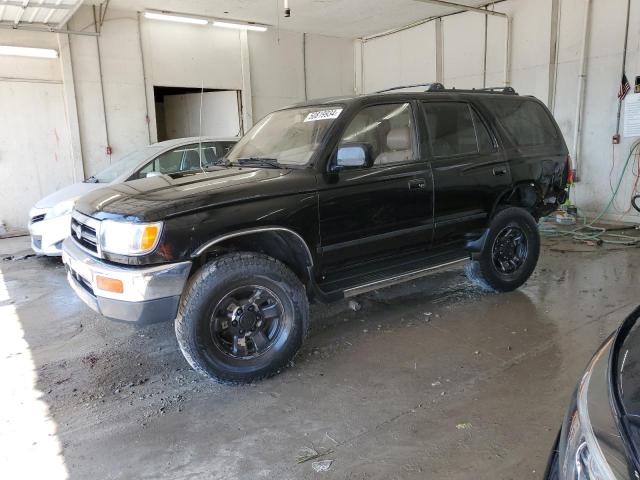 TOYOTA 4RUNNER SR 1998 with VIN JT3HN86RXW0173482 - Photo from auction