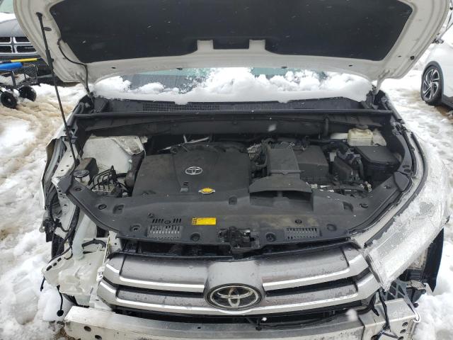 Photo 12 from auction – 2017 TOYOTA HIGHLANDER with VIN 5TDJZRFH9HS444935