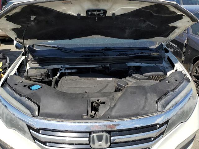 Photo 12 from auction – 2017 HONDA PILOT TOUR with VIN 5FNYF5H97HB009955