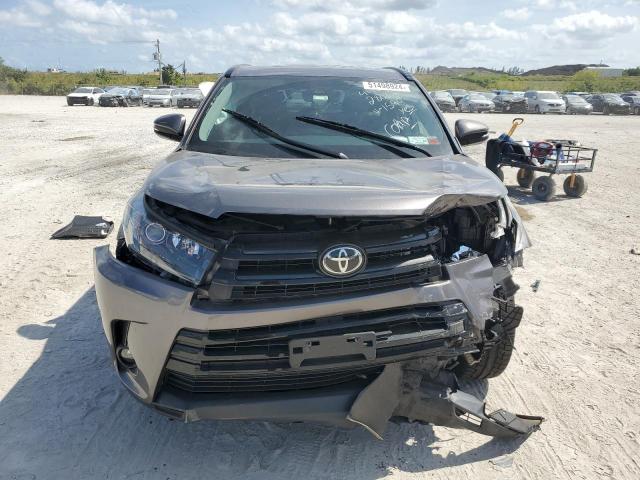 Photo 5 from auction – 2019 TOYOTA HIGHLANDER with VIN 5TDJZRFH0KS621590