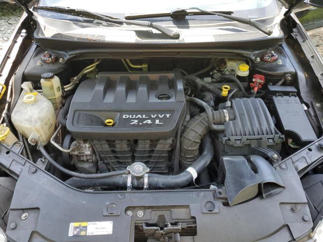 Фото 11 с аукциона – 2014 CHRYSLER 200 LX с VIN 1C3CCBAB6EN170765