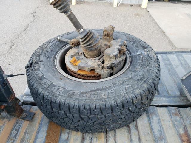 Photo 12 from auction – 2001 GMC SIERRA K25 with VIN 1GTHK29U71E308138