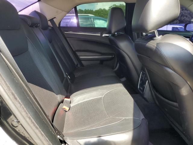 Photo 10 from auction – 2018 CHRYSLER 300 LIMITE with VIN 2C3CCAEG4JH193903