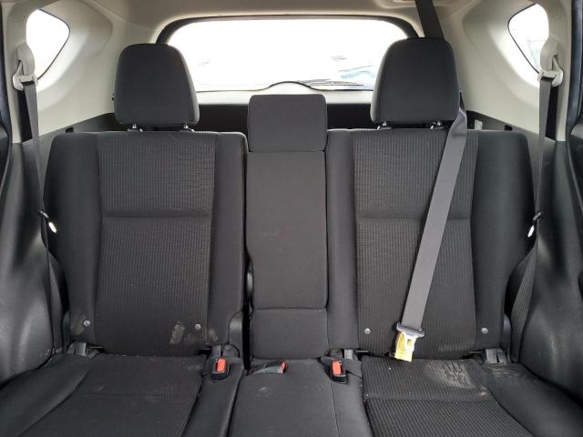 Photo 10 from auction – 2018 TOYOTA RAV4 LE with VIN JTMZFREV8JJ196246