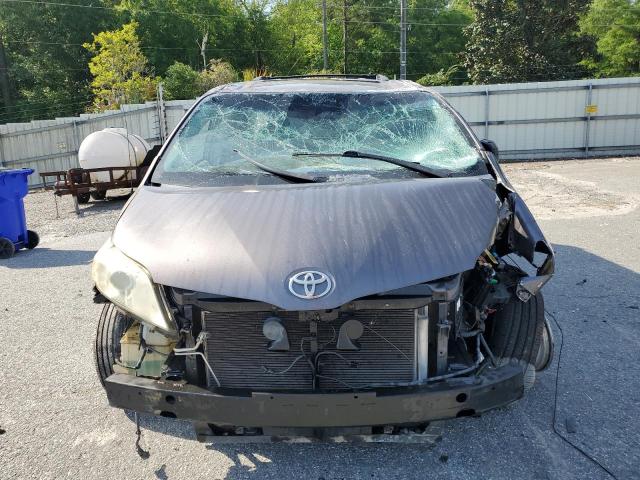 Photo 5 from auction – 2012 TOYOTA SIENNA XLE with VIN 5TDYK3DC5CS230329