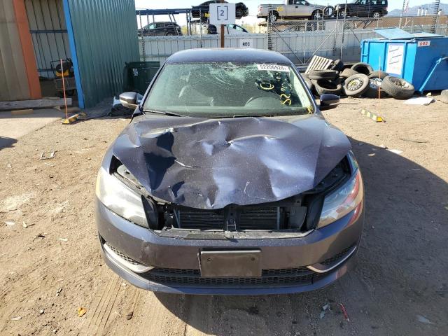 Photo 5 from auction – 2015 VOLKSWAGEN PASSAT S with VIN 1VWAS7A36FC035663