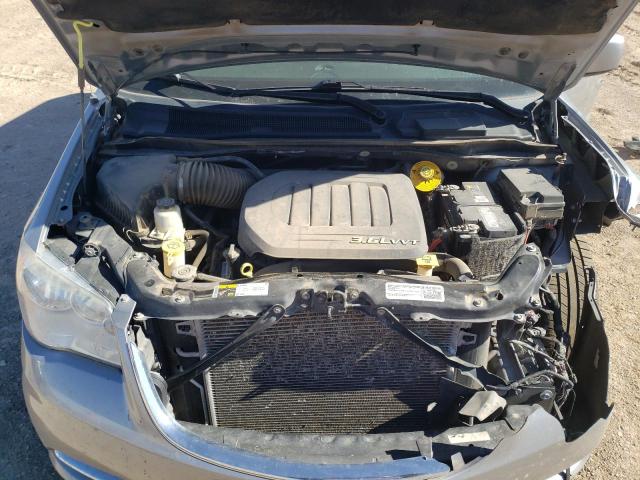 Photo 12 from auction – 2015 CHRYSLER TOWN & COU with VIN 2C4RC1BG0FR525802
