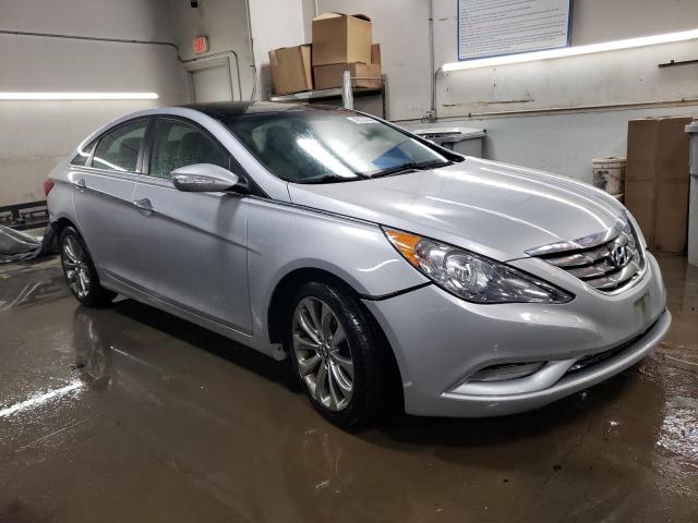 Photo 4 from auction – 2012 HYUNDAI SONATA SE with VIN 5NPEC4AB6CH439781