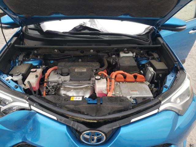 Photo 11 from auction – 2017 TOYOTA RAV4 with VIN JTMDJREV9HD129382