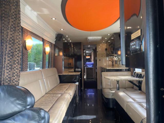 Снимка 6 от търг – 1999 MOTOR COACH INDUSTRIES TRANSIT BU с VIN 1M8TRPYA0XP060548