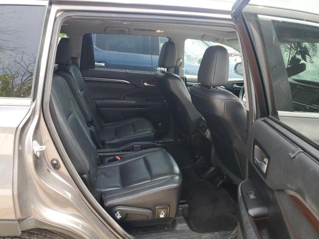 Photo 11 from auction – 2015 TOYOTA HIGHLANDER with VIN 5TDDKRFH0FS110436