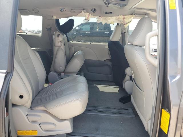 Photo 10 from auction – 2014 TOYOTA SIENNA XLE with VIN 5TDYK3DCXES429203
