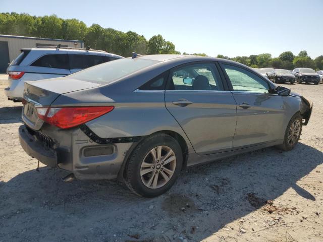 Photo 3 from auction – 2013 HYUNDAI SONATA GLS with VIN 5NPEB4AC6DH747174