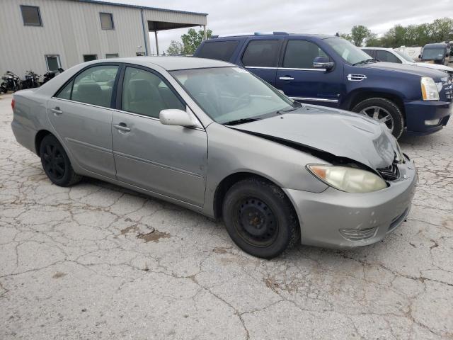 Photo 4 from auction – 2005 TOYOTA CAMRY LE with VIN 4T1BE30K65U613278