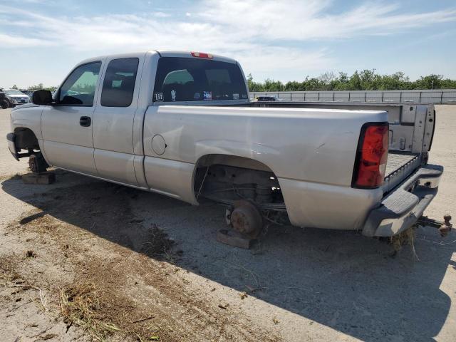 Photo 2 from auction – 2004 CHEVROLET SILVERADO with VIN 2GCEC19TX41132208
