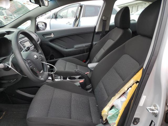 Photo 7 from auction – 2017 KIA FORTE LX with VIN 3KPFK4A76HE133260