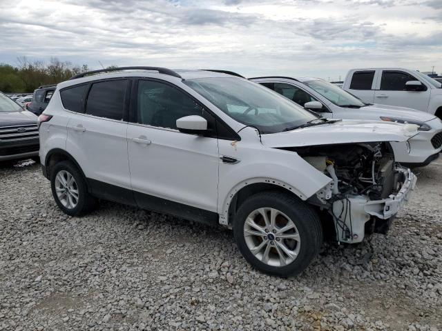 Photo 4 from auction – 2017 FORD ESCAPE SE with VIN 1FMCU9GD9HUD05995