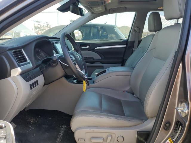 Photo 7 from auction – 2017 TOYOTA HIGHLANDER with VIN 5TDKZRFH7HS525260