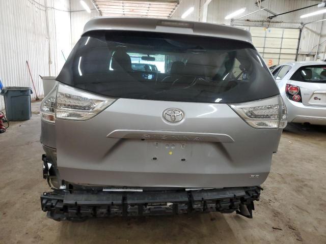 Photo 6 from auction – 2017 TOYOTA SIENNA SE with VIN 5TDXZ3DC0HS853176