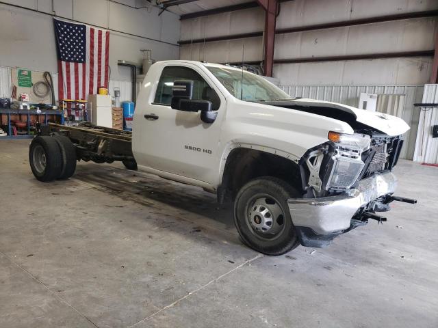 Photo 4 from auction – 2020 CHEVROLET SILVERADO with VIN 1GB3WREY5LF325280