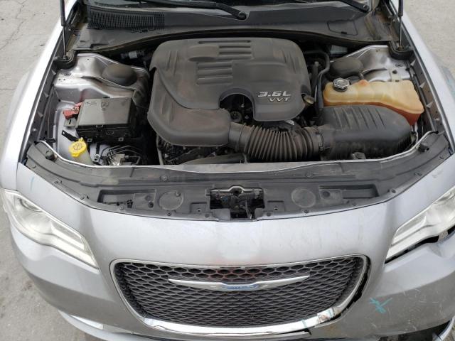 Photo 11 from auction – 2018 CHRYSLER 300 LIMITE with VIN 2C3CCAKG8JH226695