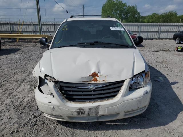 Photo 5 from auction – 2005 CHRYSLER TOWN & COU with VIN 1C4GP45RX5B438075